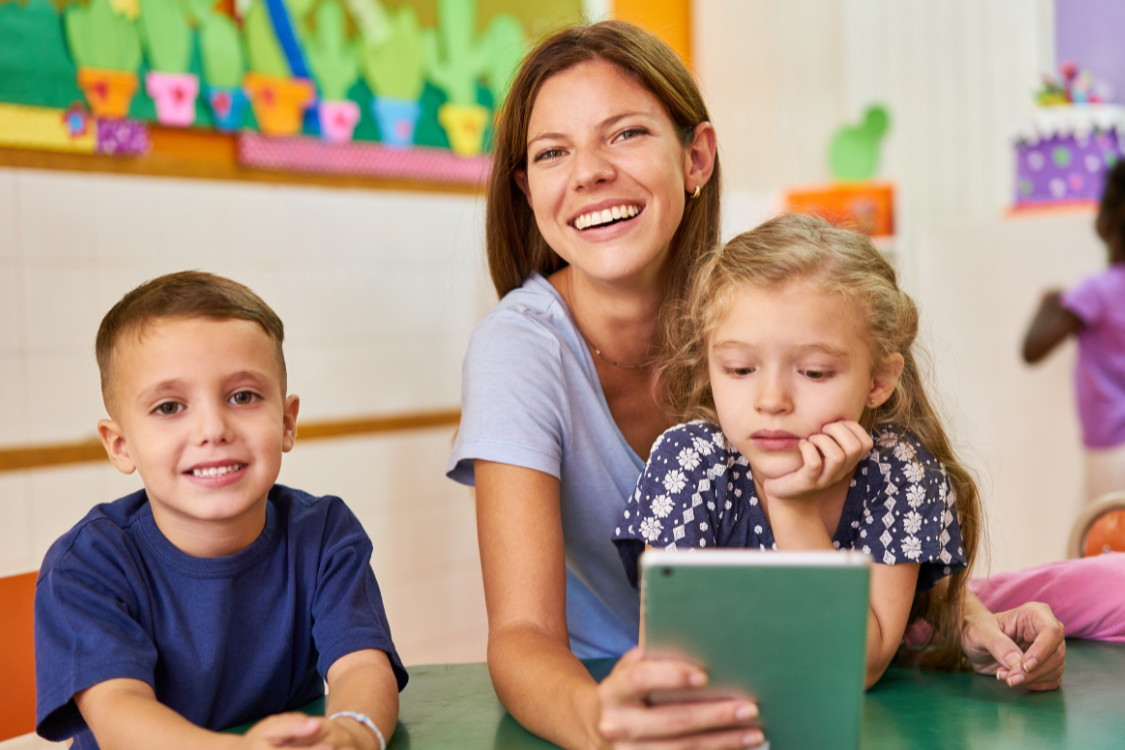 Literacy Review of the Jolly Phonics Program