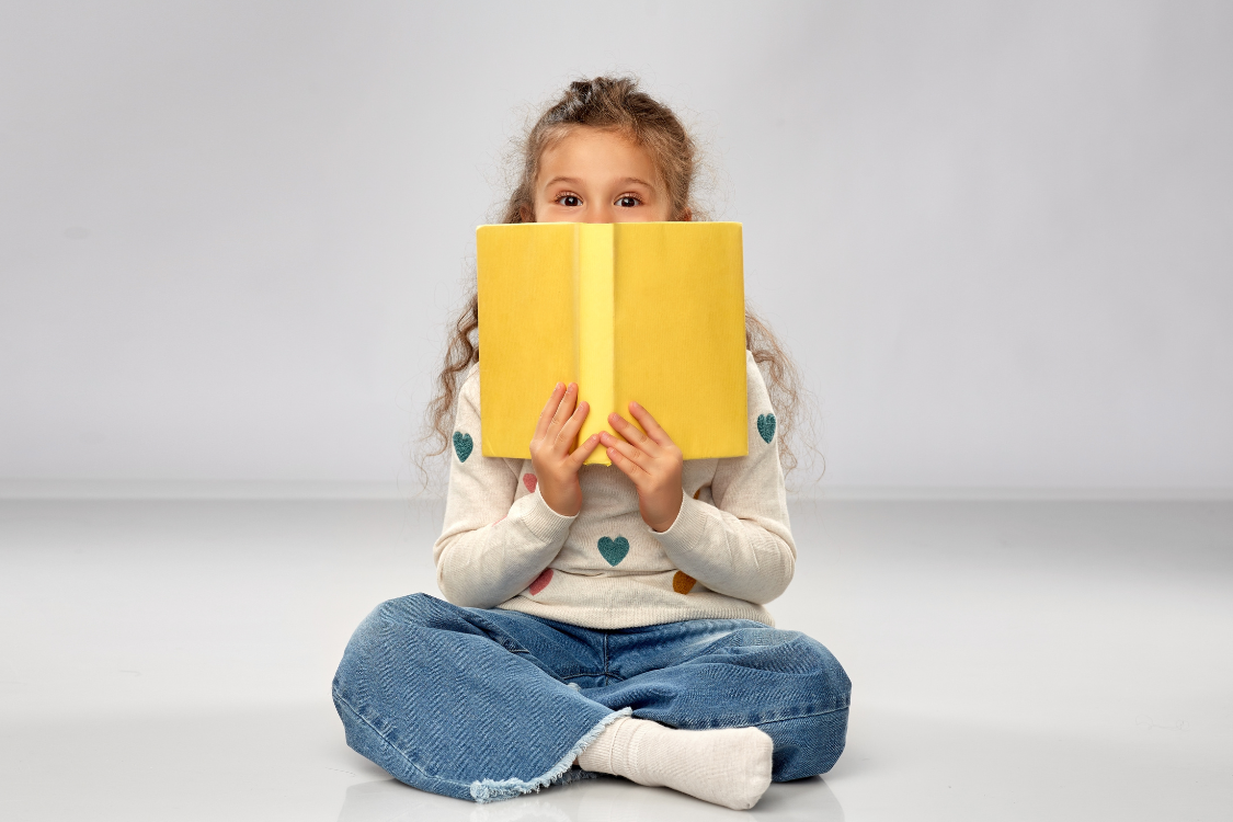 Discover how text-to-speech technology can support struggling readers while complementing phonics instruction.